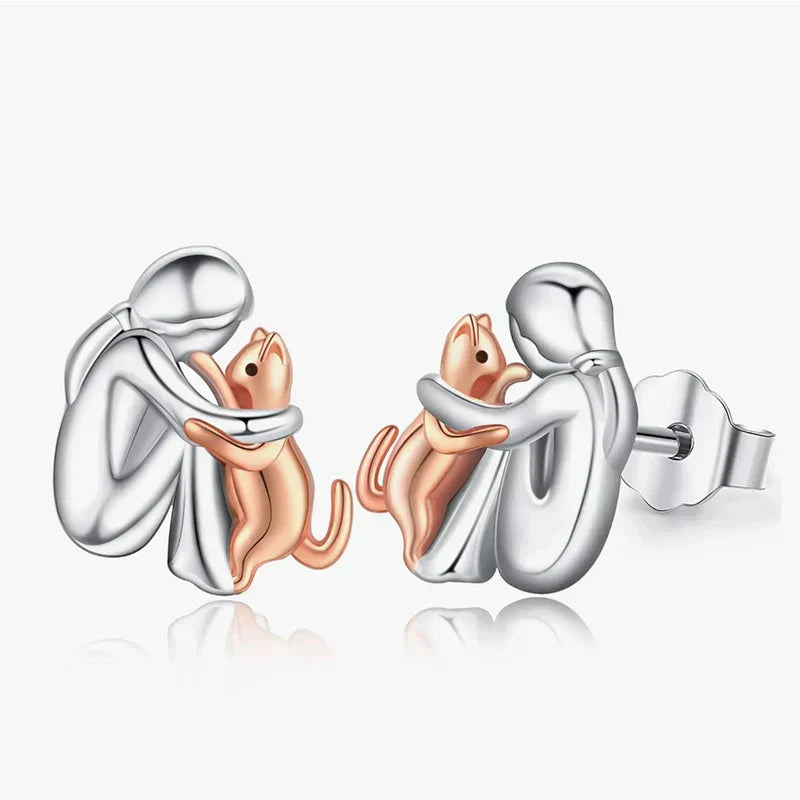 Mila – Cat Embrace Earrings (Silver & Rose Touch)